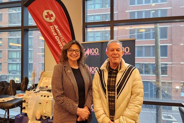 Elvis Duran and the Morning Show