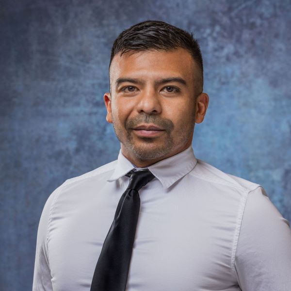 Hansel Ibarra headshot