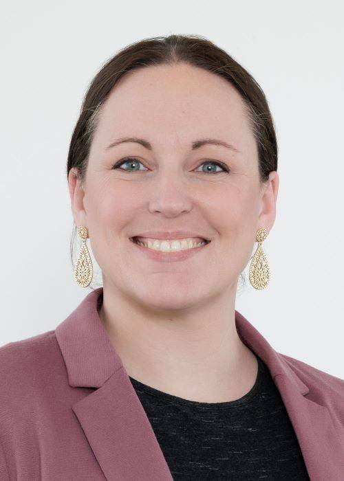 Caitlin McCormick Small headshot