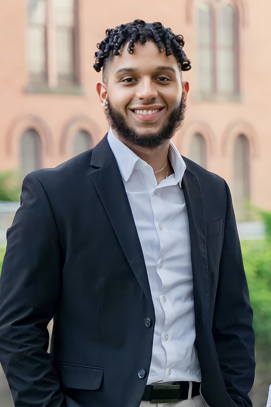 Saviel Ortiz headshot