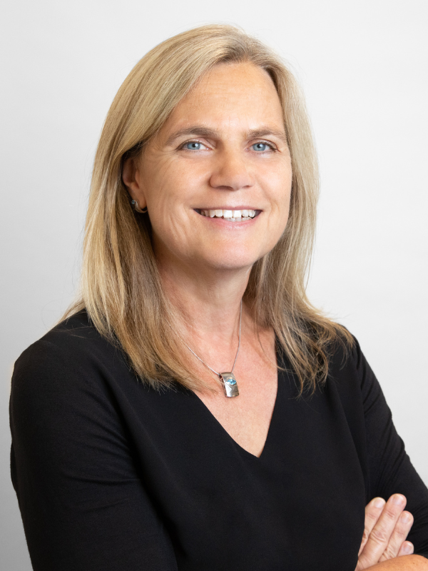 Marion Dorsch headshot