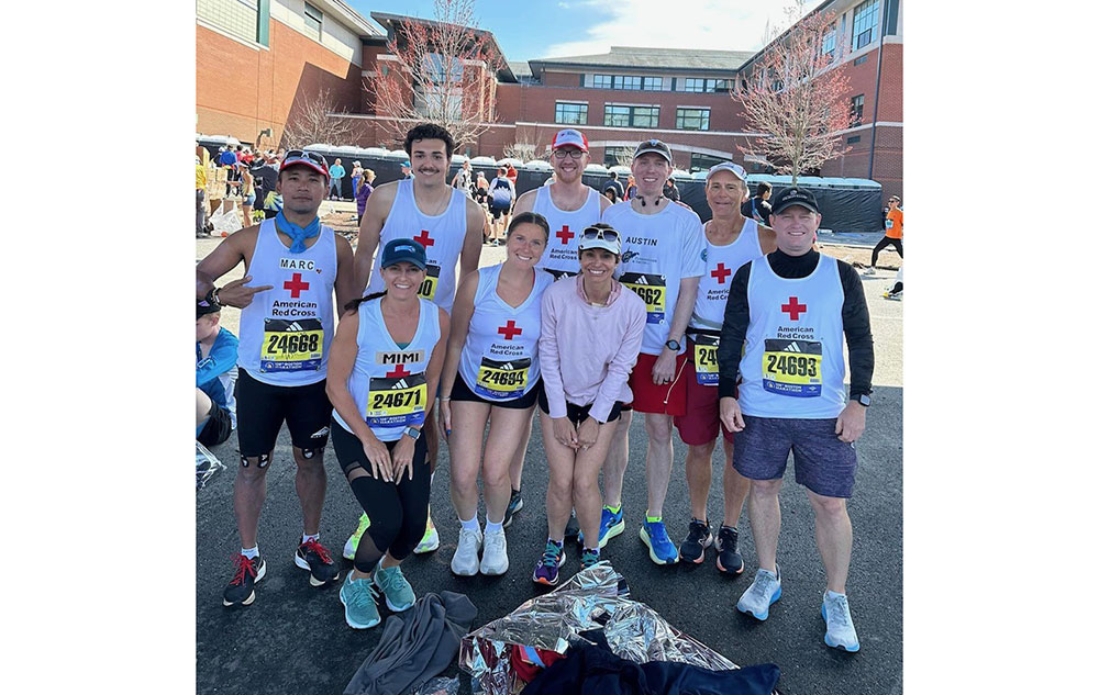 Group picture of marathon runners.