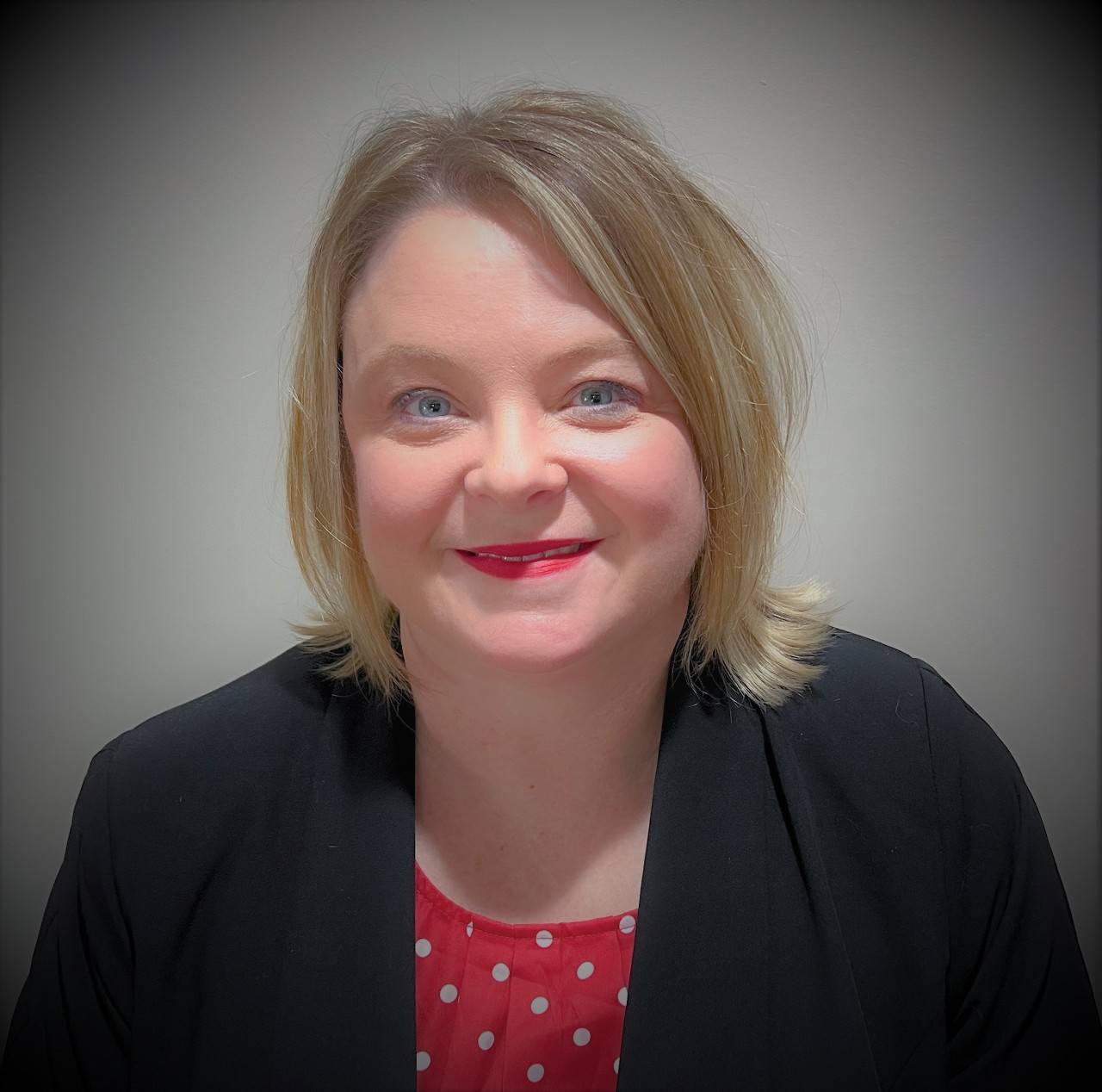 Elizabeth Pawloski headshot