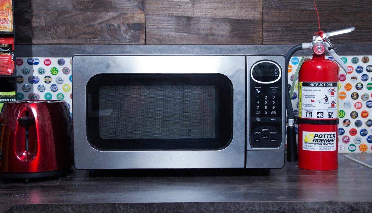 Microwave on kitchecn counter